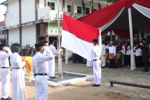 Santri PPRQ Metro Gelar Upacara HUT ke-80 RI, Gus Yahya Musthofa Kamal Tekankan Pendidikan Berkarakter dan Adaptif