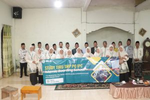 Perkuat Sinergi Pendidikan Qur’ani, Keluarga Besar PPRQ Metro Sambut Kunjungan Studi Tiru SMP PQ IPC Mesuji